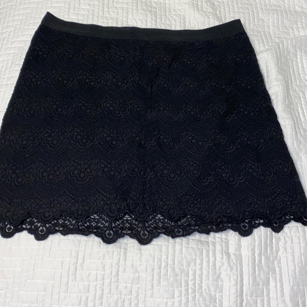 Black scalloped lace JCrew factory pencil skirt size 10